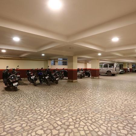 Hotel Millennium Guwahati Zewnętrze zdjęcie