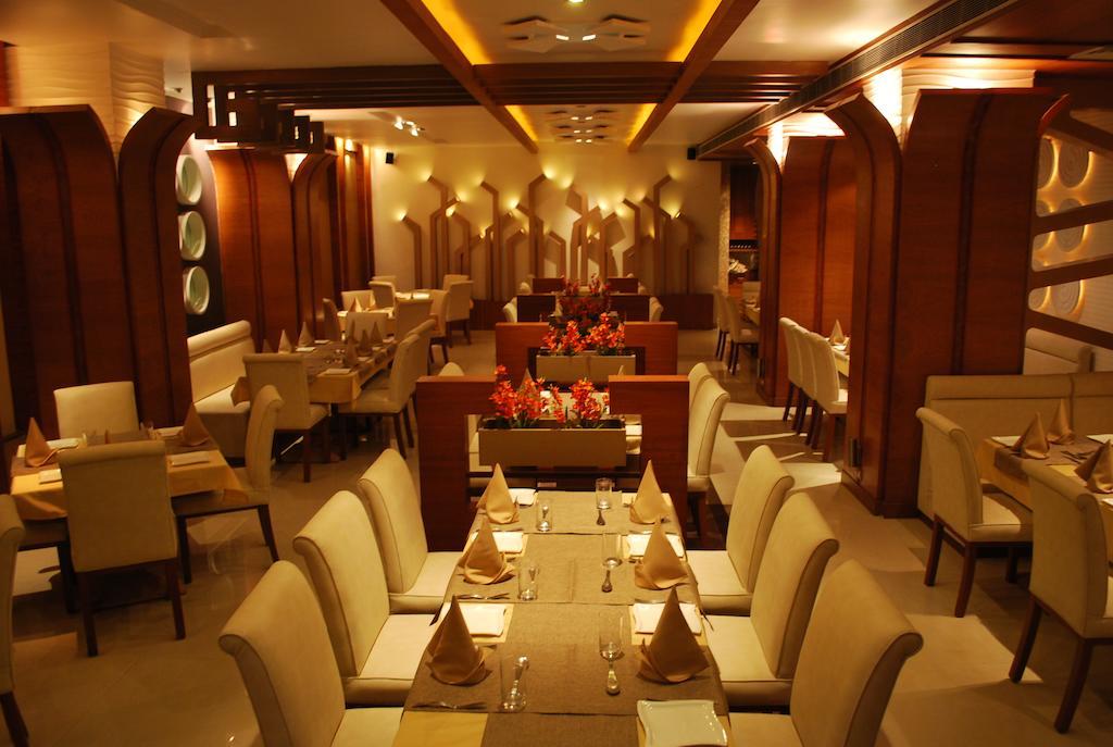 Hotel Millennium Guwahati Zewnętrze zdjęcie