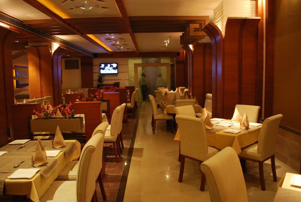 Hotel Millennium Guwahati Zewnętrze zdjęcie