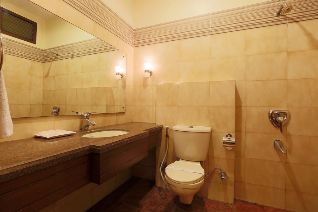 Hotel Millennium Guwahati Zewnętrze zdjęcie
